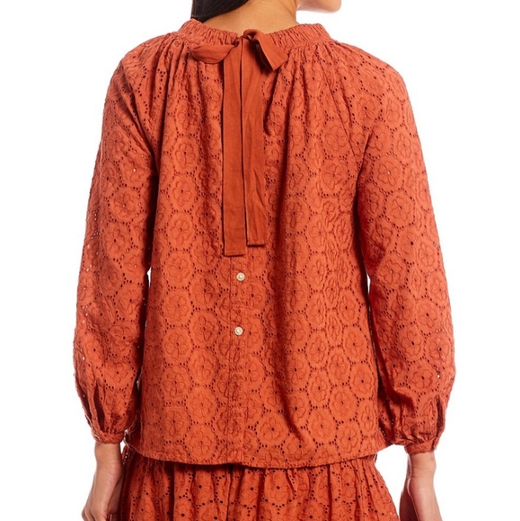 Roller Rabbit Glyn Eyelet Gathered Long Sleeve Top - Picture 2 of 9